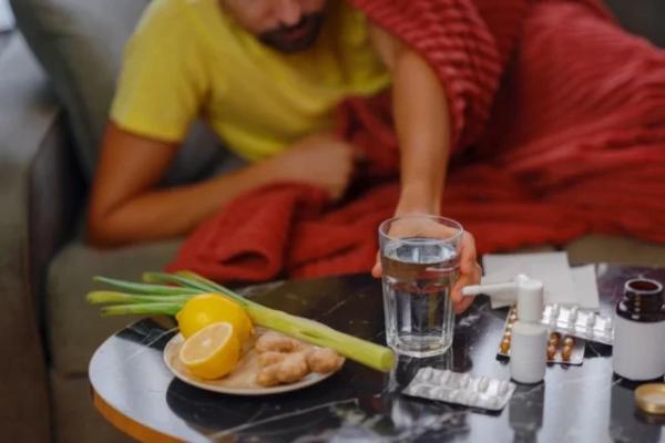 
        Не враг, а ресурс. Как принять осеннюю хандру и извлечь из неё пользу    