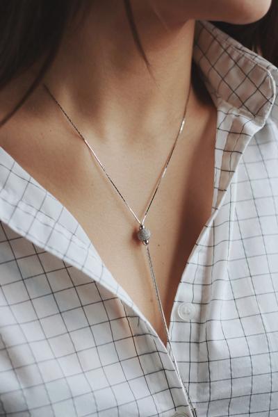 Праздник за секунду. Названо, как быстро сделать обычную одежду нарядной
Праздник за секунду. Названо, как быстро сделать обычную одежду нарядной