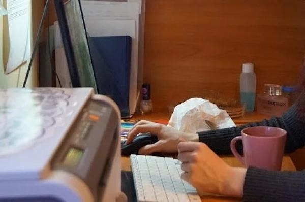 
        Три простых упражнения. Психолог Айринг рассказала, что губит трудоголиков    