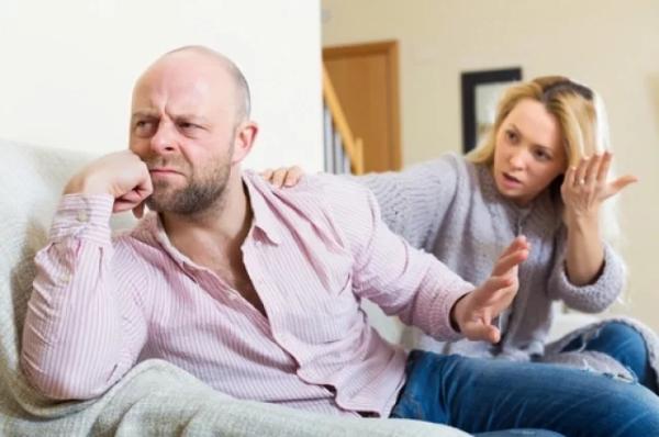 Фундамент отношений. Психолог Сухова назвала 5 фраз, убивающих доверие
Фундамент отношений. Психолог Сухова назвала 5 фраз, убивающих доверие