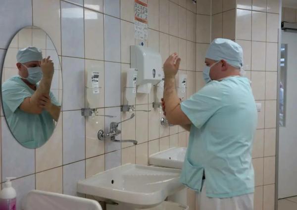 
        Несладкие &laquo;ватрушки&raquo;. Врач Кулик назвал самые опасные зимние детские травмы    