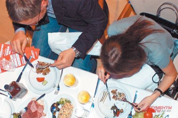 Не похмелье, а аритмия. Биолог Цвелая ответила, что губит сердце в праздник
Не похмелье, а аритмия. Биолог Цвелая ответила, что губит сердце в праздник