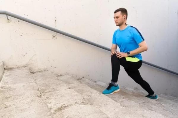 
        Потом будет поздно. Успейте выработать эти 5 полезных привычек в 20-30 лет    