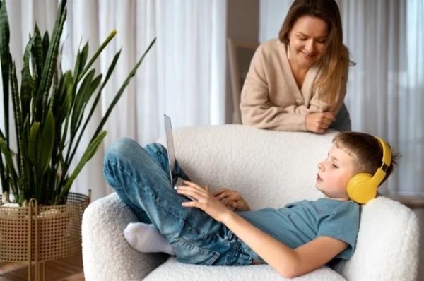 
        Синдром изгоя. Почему появляется ощущение, что вас все отвергают    