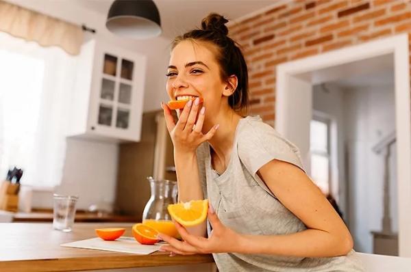 
        Безотходный фрукт. Врач Денисова рассказала о пользе кожуры апельсина    